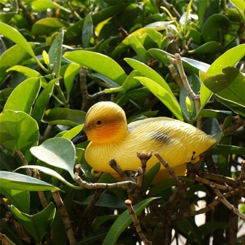 Decoy Duck Plastic - 5Pack Floating Duck Fish Pond Ornament